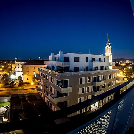 Rooftop Tulln Operated By Revliving Tulln An Der Donau Bagian luar foto